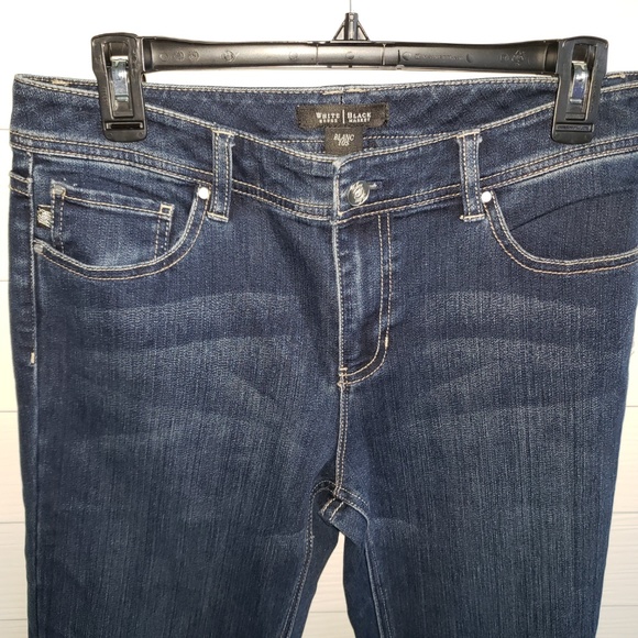 White House Black Market BLANC Dark Wash Jeans - Picture 2 of 3